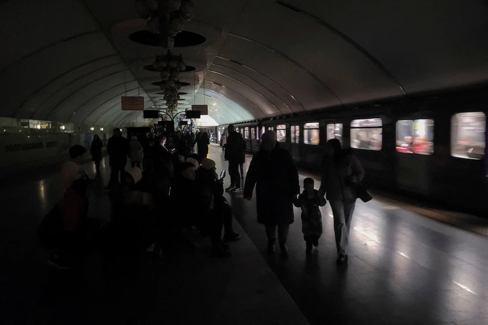 16 декабря метро уже не восстановит свою работу, сообщают украинские СМИ