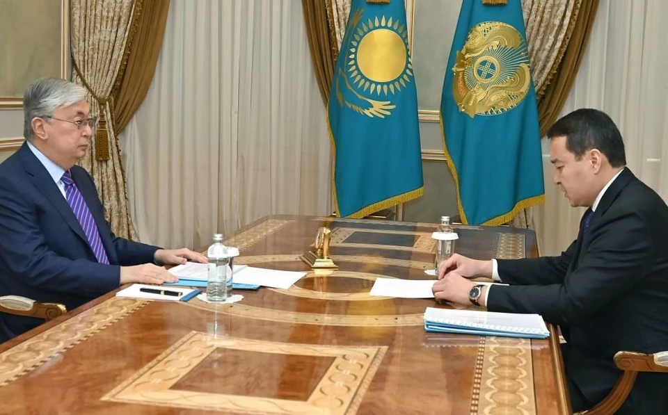 Касым-Жомарт Токаев и Алихан Смаилов.
