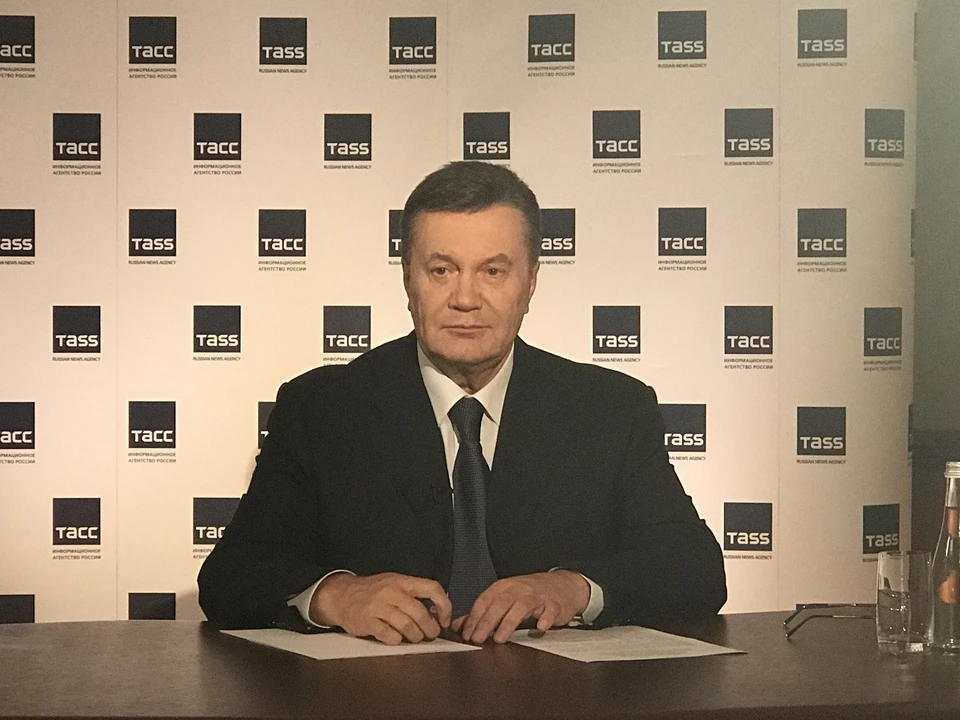 ГБР Украины объявило Януковича и Азарова в розыск и заочно выдвинуло обвинение в госизмене