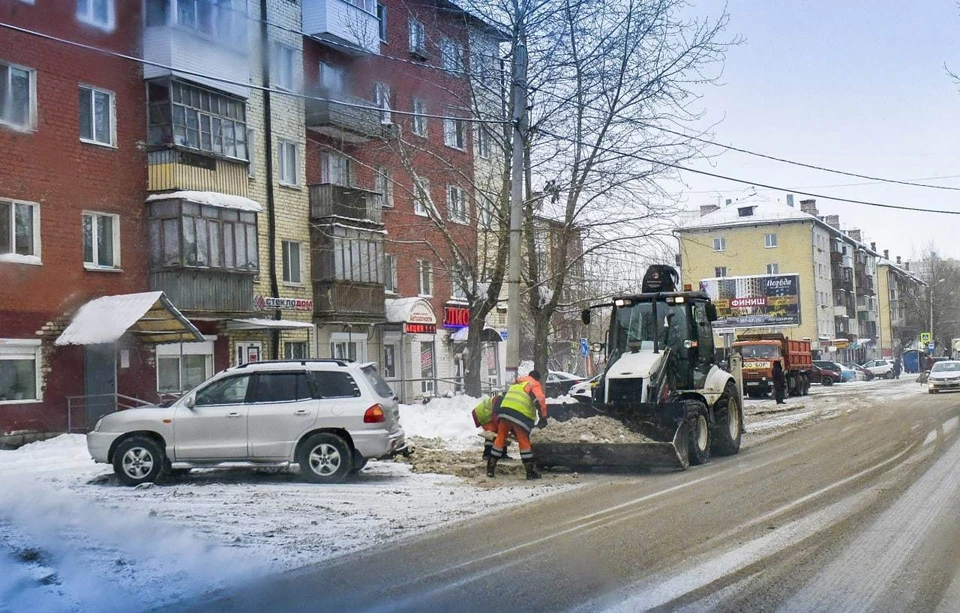 Уборка городских улиц после снегопадов. Фото: Алексей Дёмкин/Телеграм.