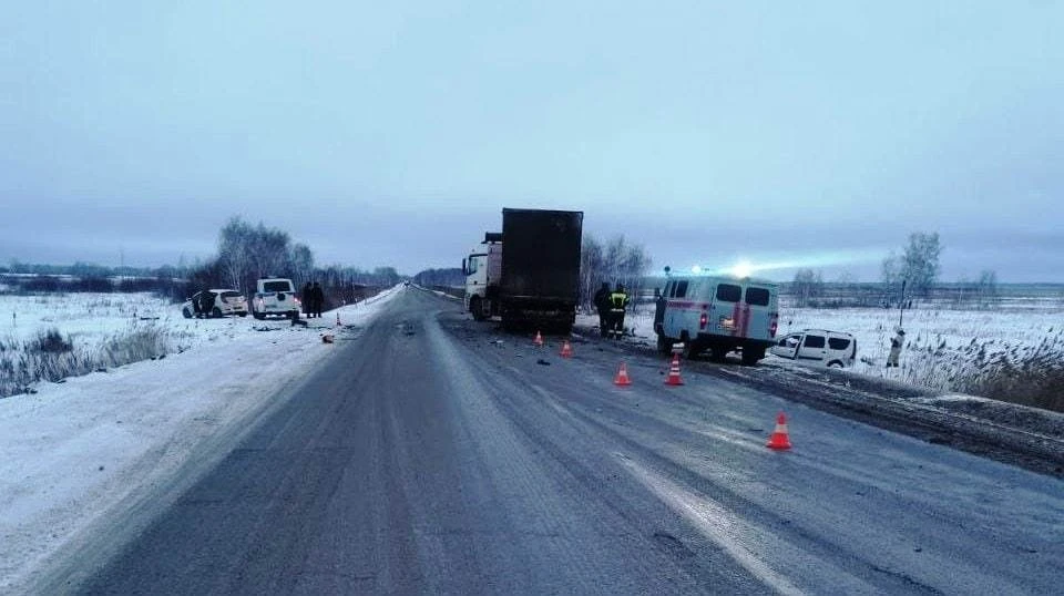 На трассе Тюмень - Омск погиб водитель автомобиля.