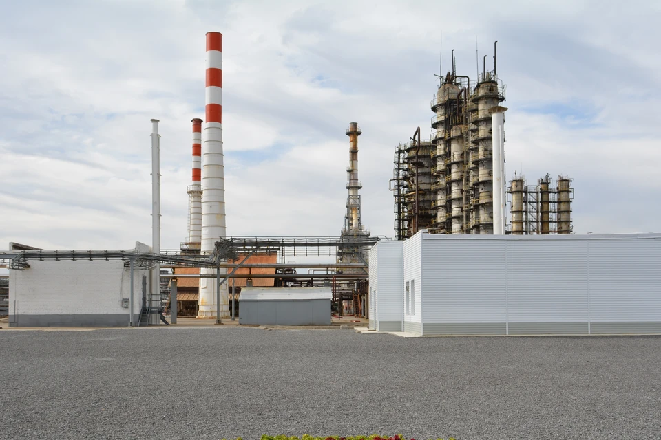 На НПЗ модернизировали установку первичной переработки нефти.