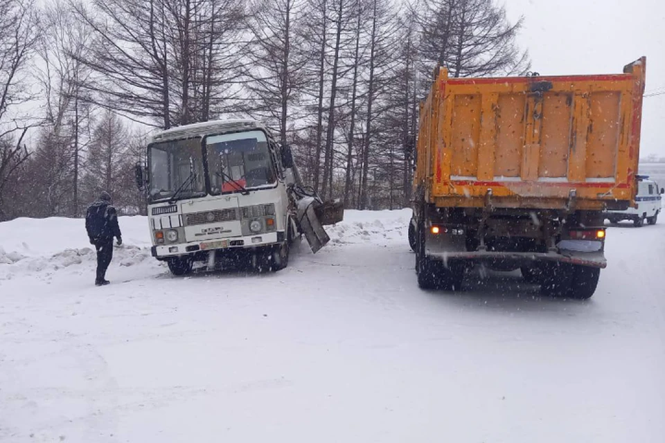 В момент столкновения в автобусе находились 29 пассажиров