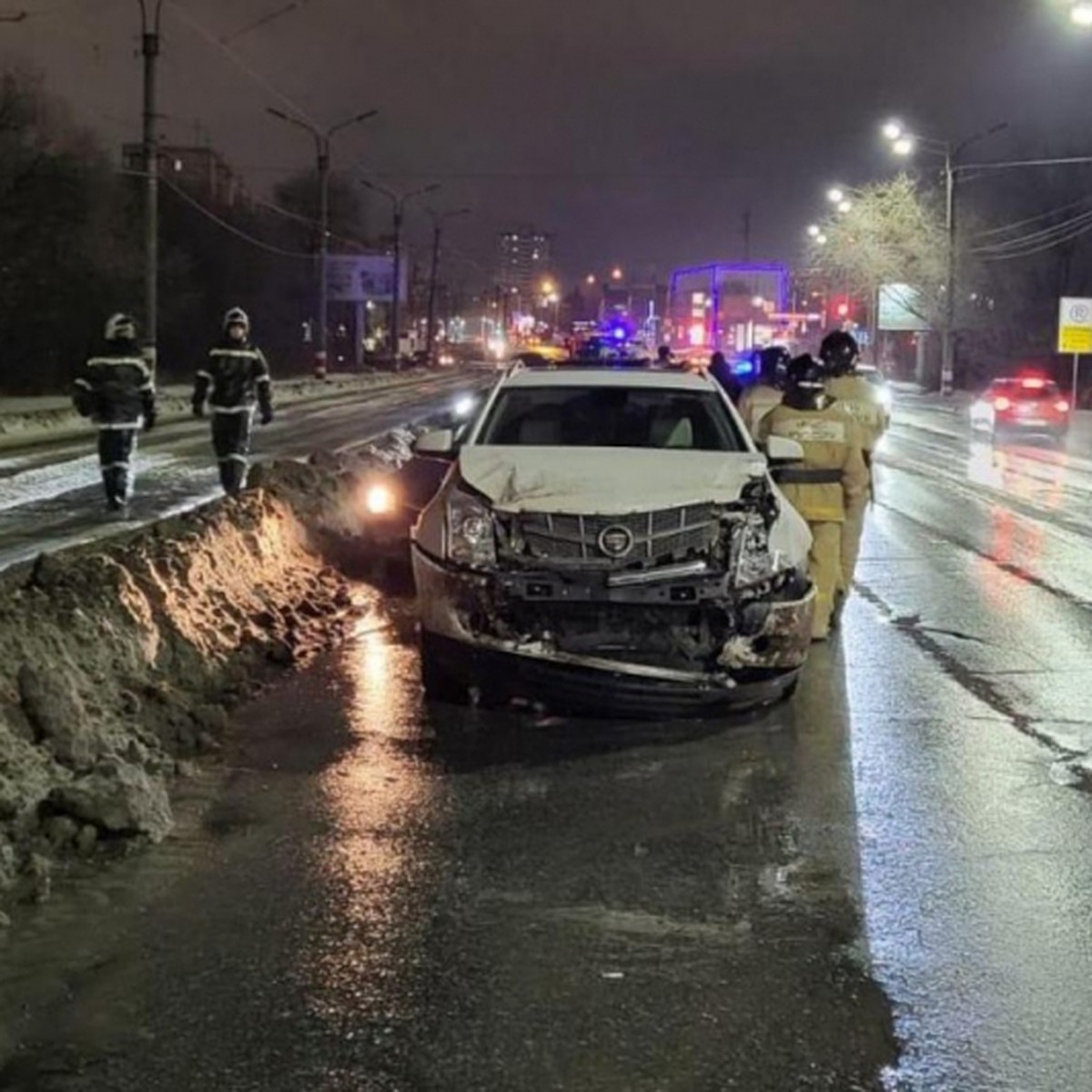 ВАЗ-2114 жёстко влетел в Cadillac на улице Пушкарёва в Ульяновске - KP.RU