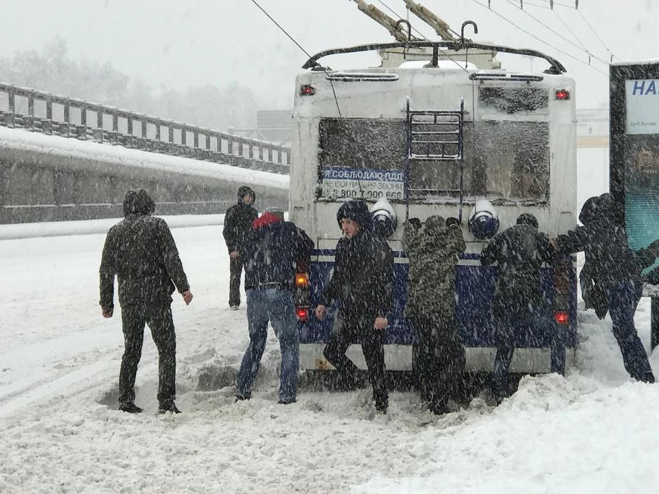 В Новом городе встали троллейбусы