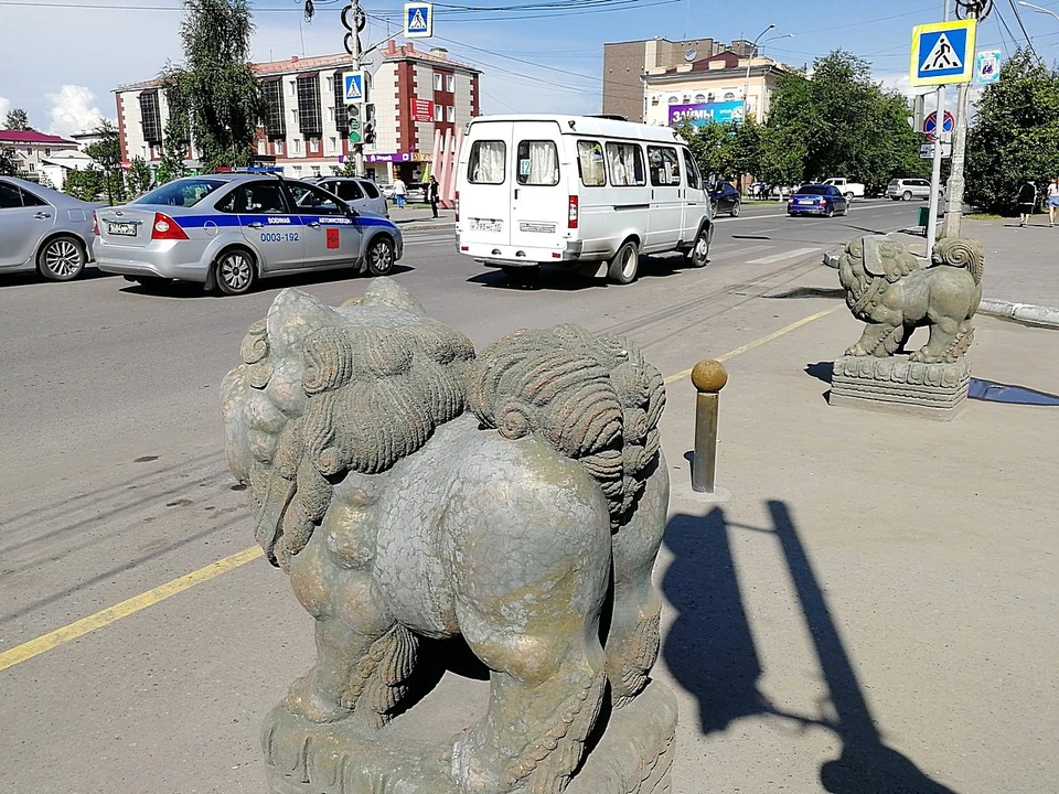 В Туве переводят на национальный язык правила дорожного движения