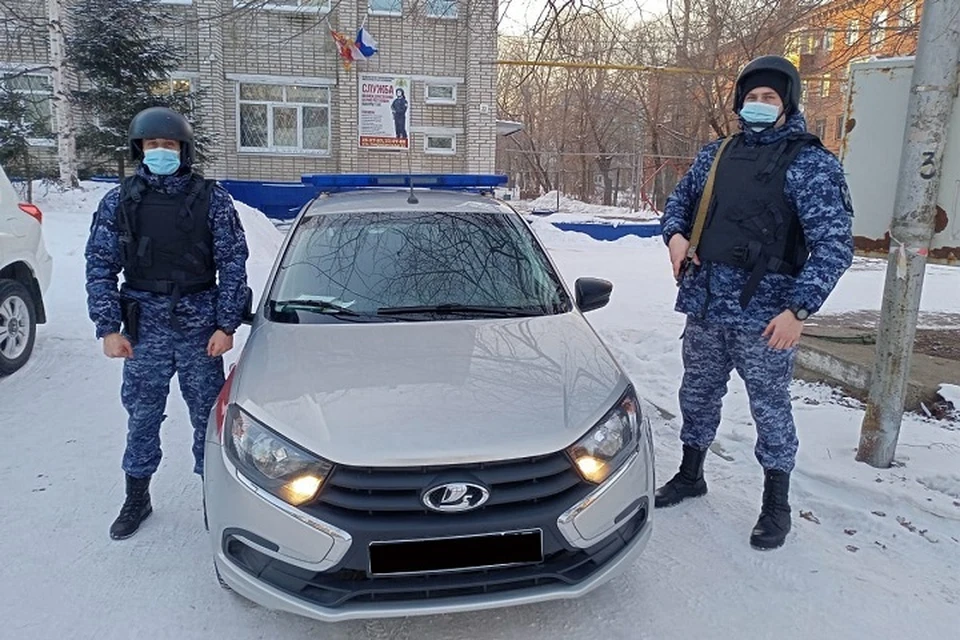 Несчастливый день: мужчина украл у друга телевизор в Комсомольске-на-Амуре. Фото: управление Федеральной службы войск национальной гвардии РФ по Хабаровскому краю.