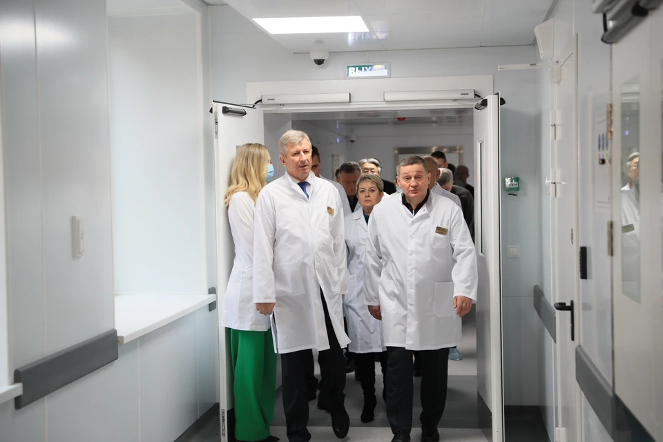 1 января волгоградский губернатор проверил ход модернизации больницы Фишера