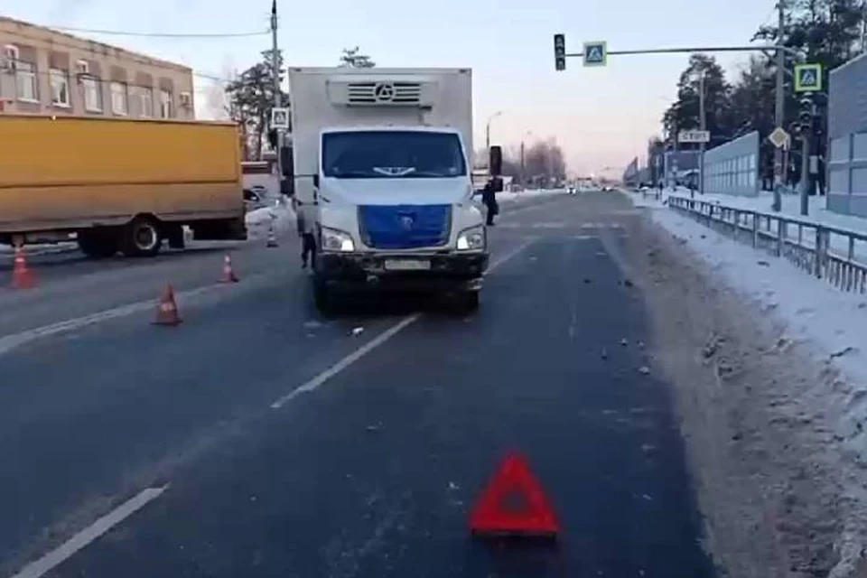 Водитель грузовика наехал на пешеходов в Дзержинске