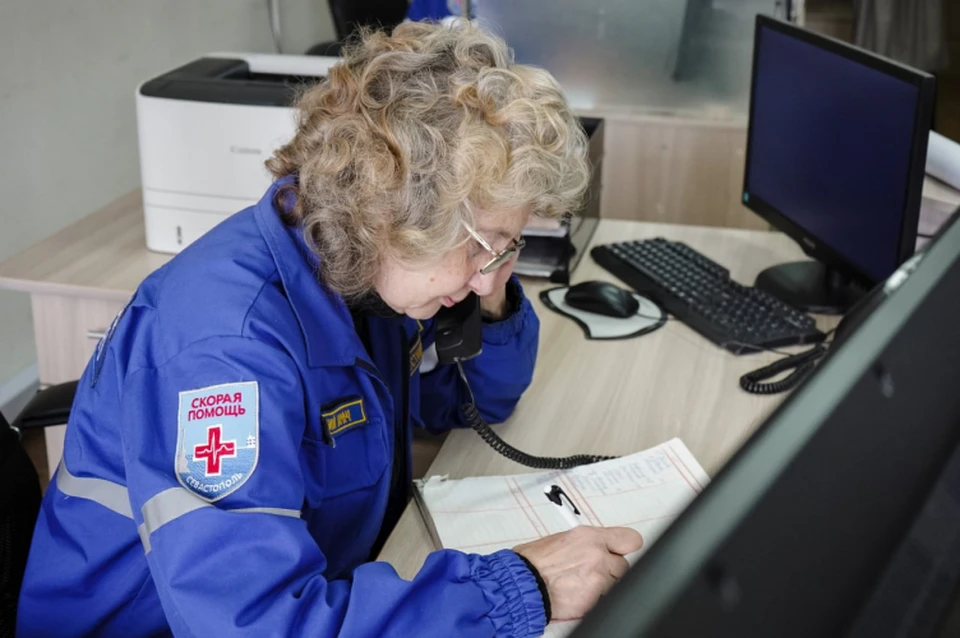 В ковидные стационары госпитализированы три человека. Фото: Пресс-служба Правительства