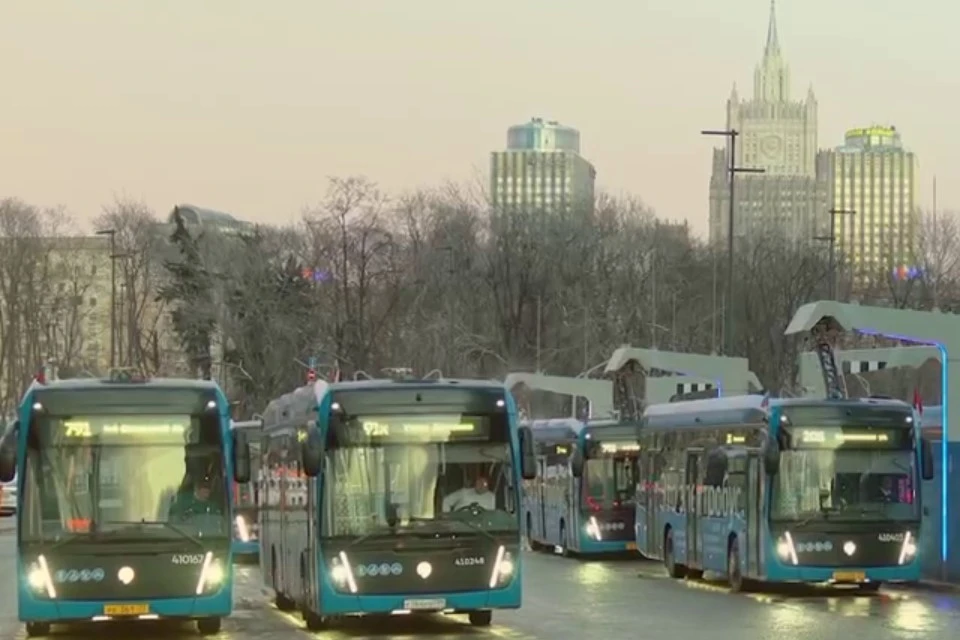 Общественный транспорт Москвы продолжает штатную работу несмотря на заморозки