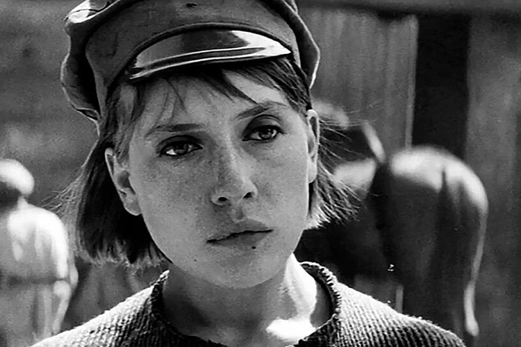 Военно-полевой роман - Отрывок (рус.) на Film.ru