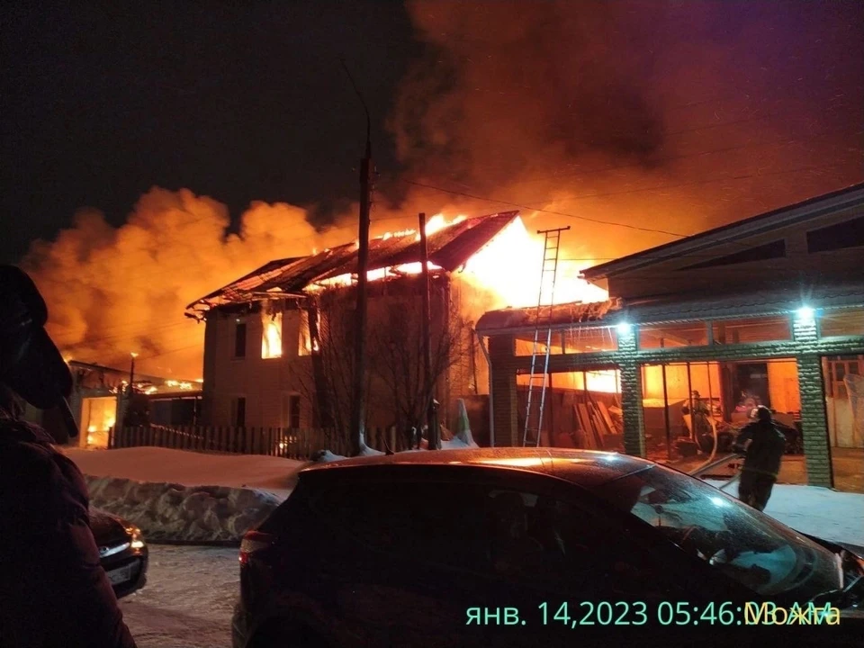 Пожар в Можге произошел рано утром фото: @chp_dtp_udmurtiya