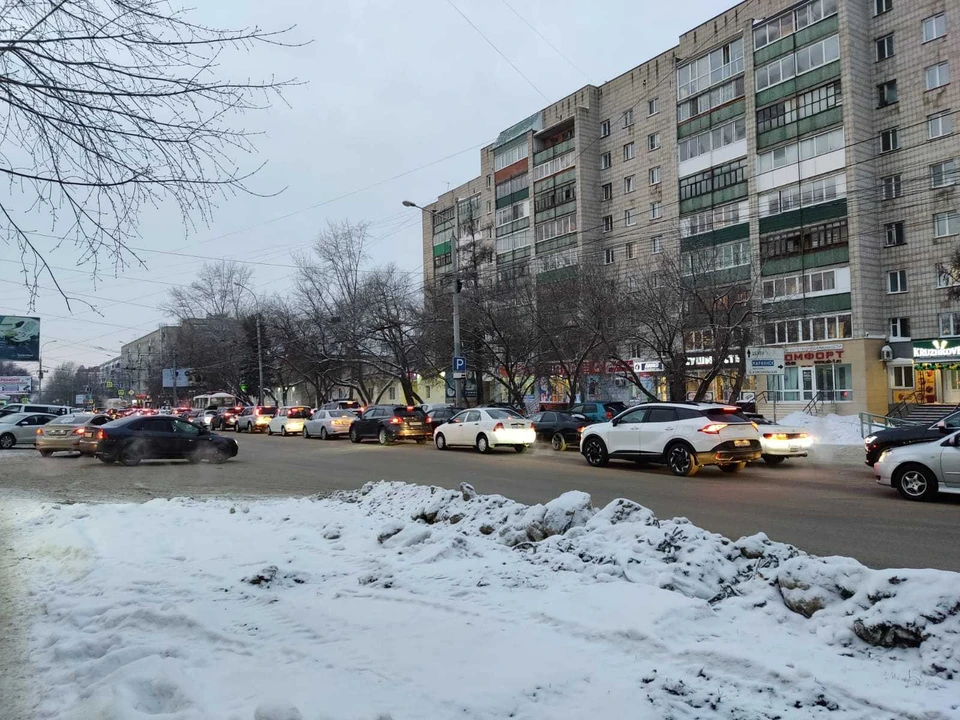 В час пик в Томске наблюдаются 9-бальные пробки