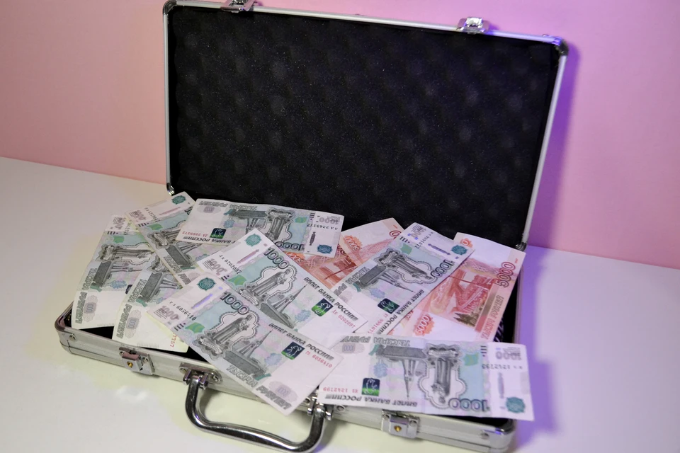 Должник заплатил 50 000 рублей