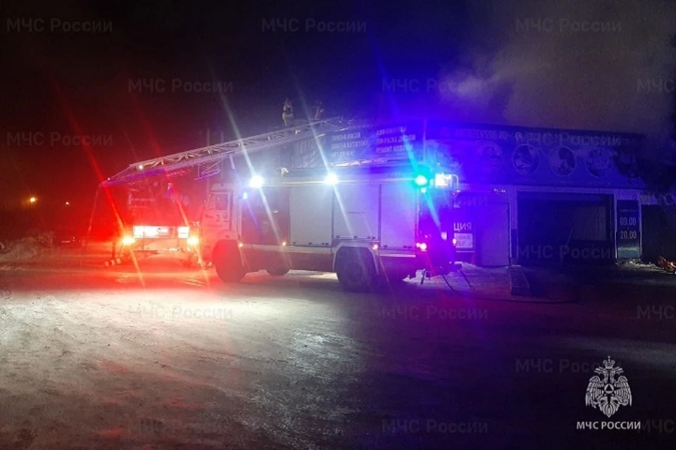 Фото с места пожара. Фото: ГУ МЧС по Свердловской области
