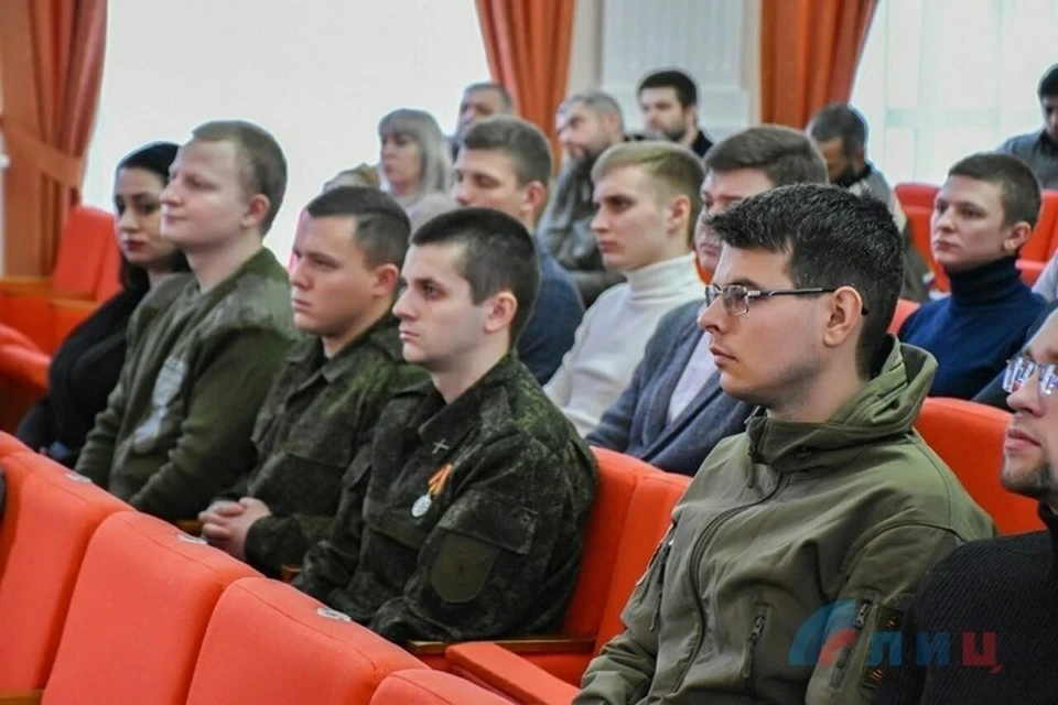 Депутаты Госдумы встретились в Луганске с педагогами и студентами вузов Республики. Фото: ЛИЦ