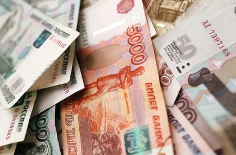 Женщина украла 32 000 рублей