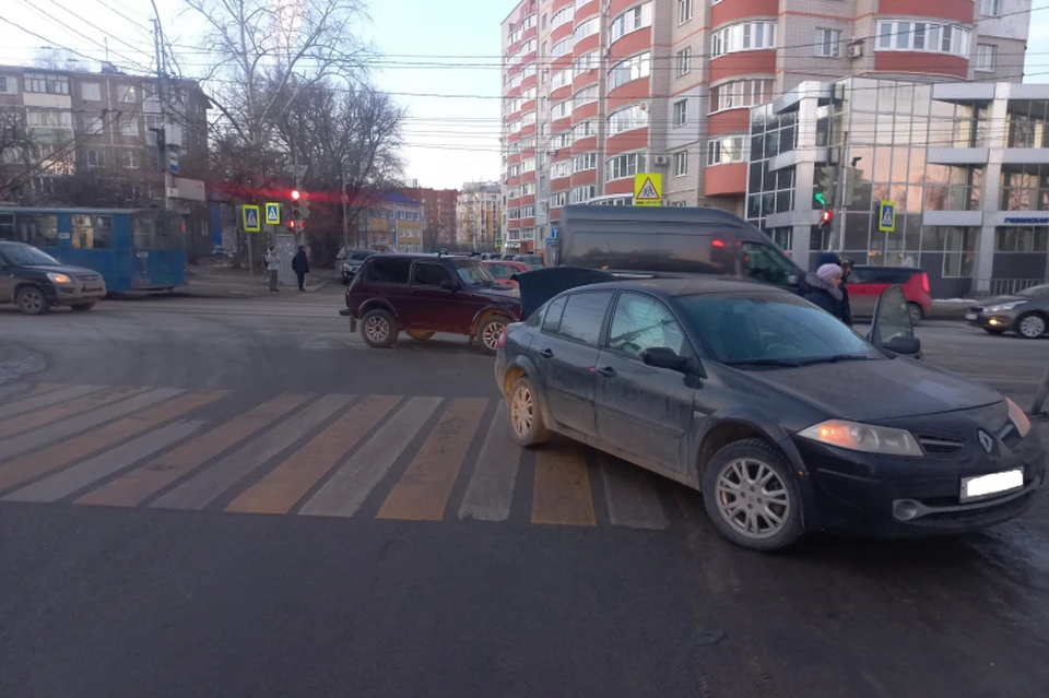 На улице Семашко столкнулись два автомобиля. Фото: УМВД РФ по Рязанской области.