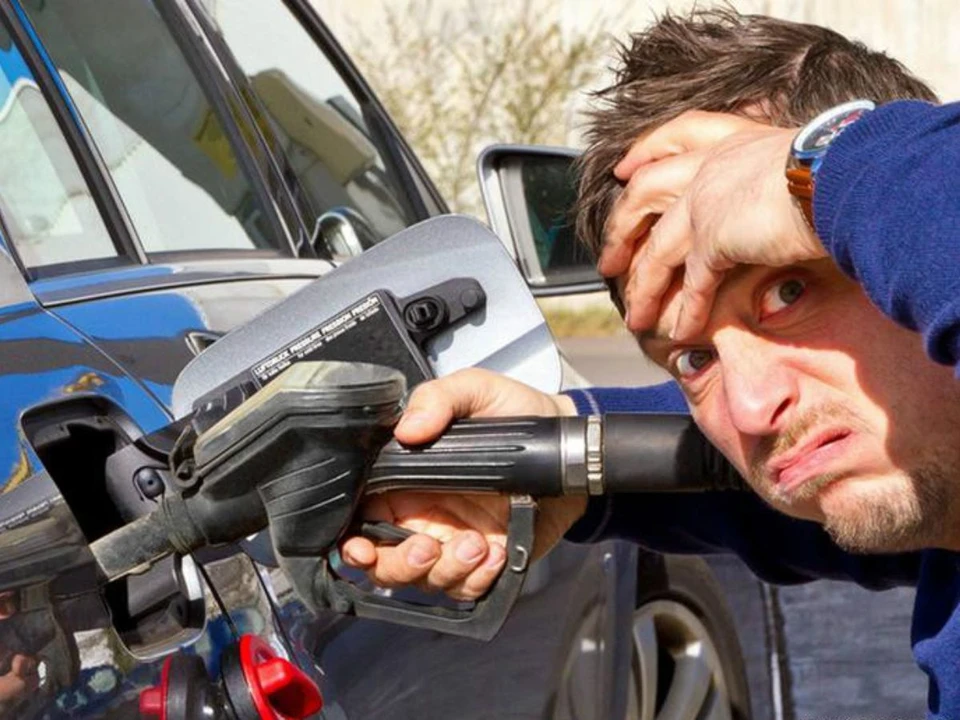 Водители в ужасе от расходов на топливо.