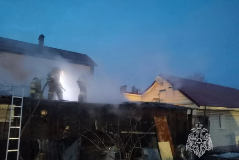 В доме оплавился пластик на фасаде