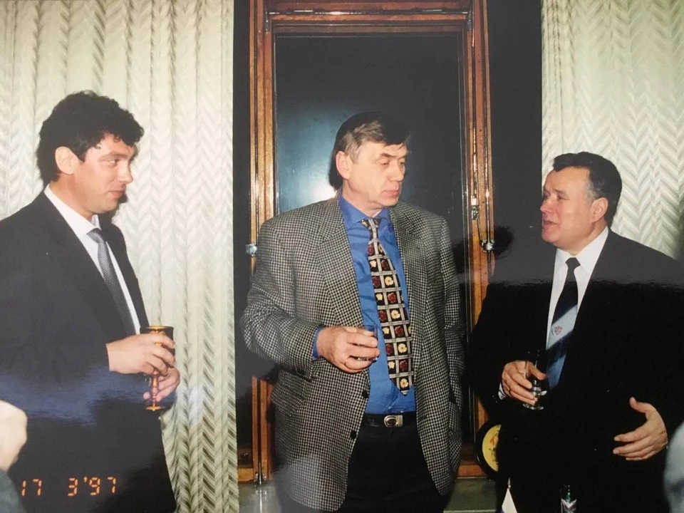 в декабре 1994 года он переехал из Шахуньи в Нижний Новгород, где должен был стать заместителем губернатора в команде Бориса Немцова. Фото: телеграм-канал Юрия Лебедева