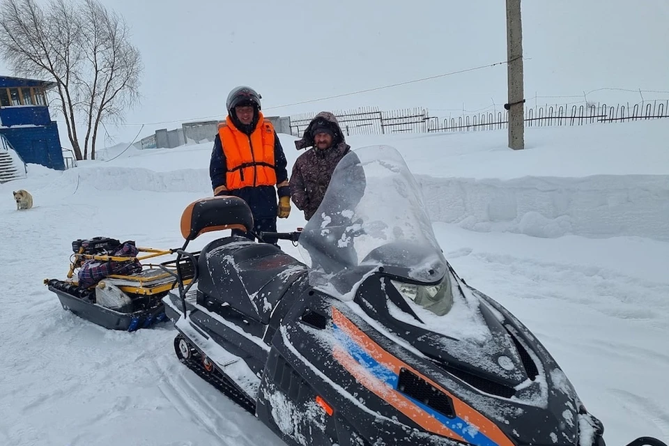 Два рыбака застряли на льду Новосибирского водохранилища из-за ...