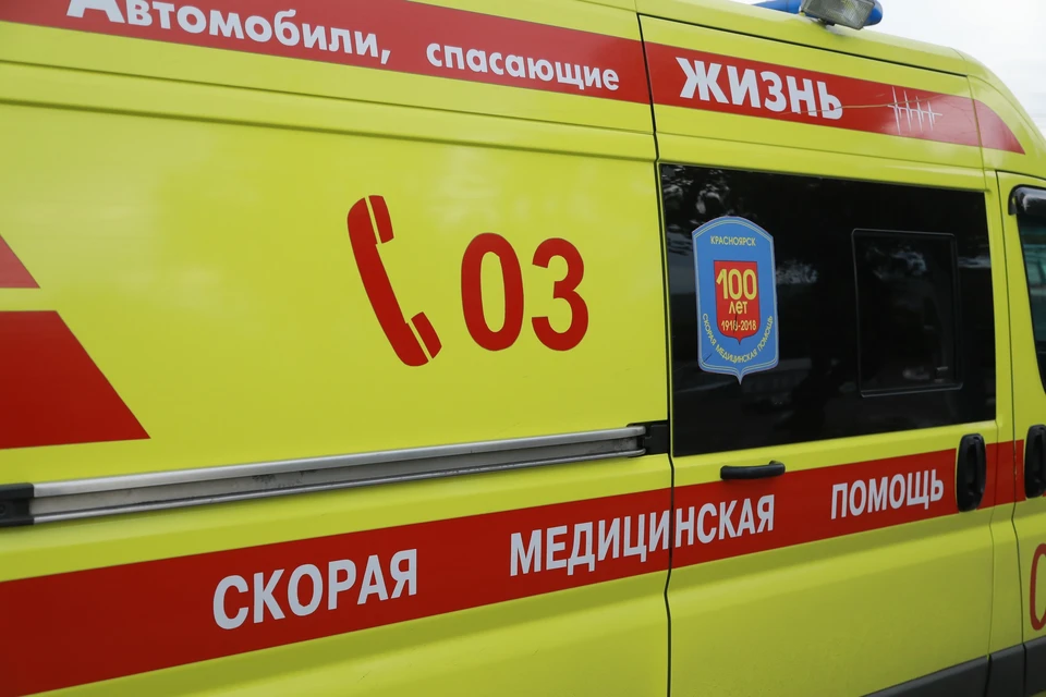 В Красноярске 12 подросток выпал из окна 9 этажа