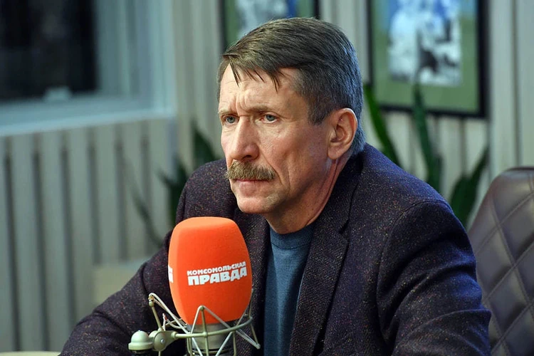 Виктор Бут приехал на Донбасс и раскрыл Пушилину правду о США: «Им нравится то, что происходит на Украине»