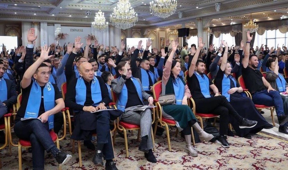 Есть ощущение, что казахстанские политические партии создаются к каким-нибудь выборам.