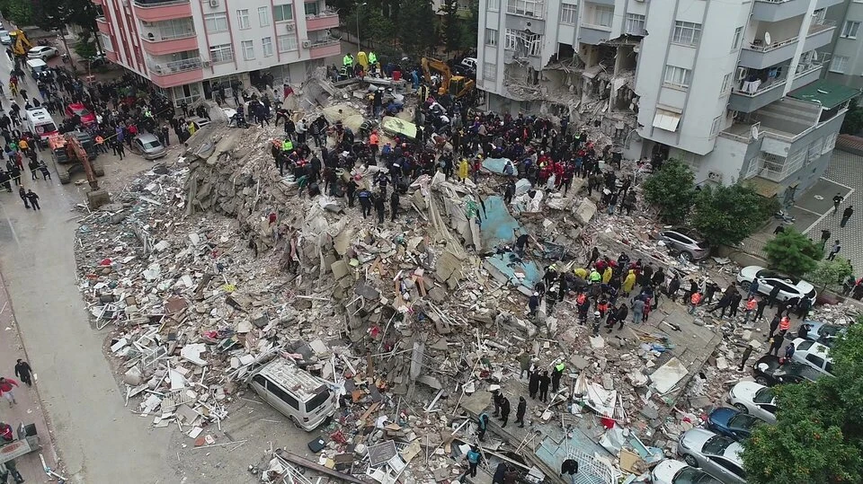 Почти 18 тысяч человек погибли в Турции и Сирии из-за землятресени