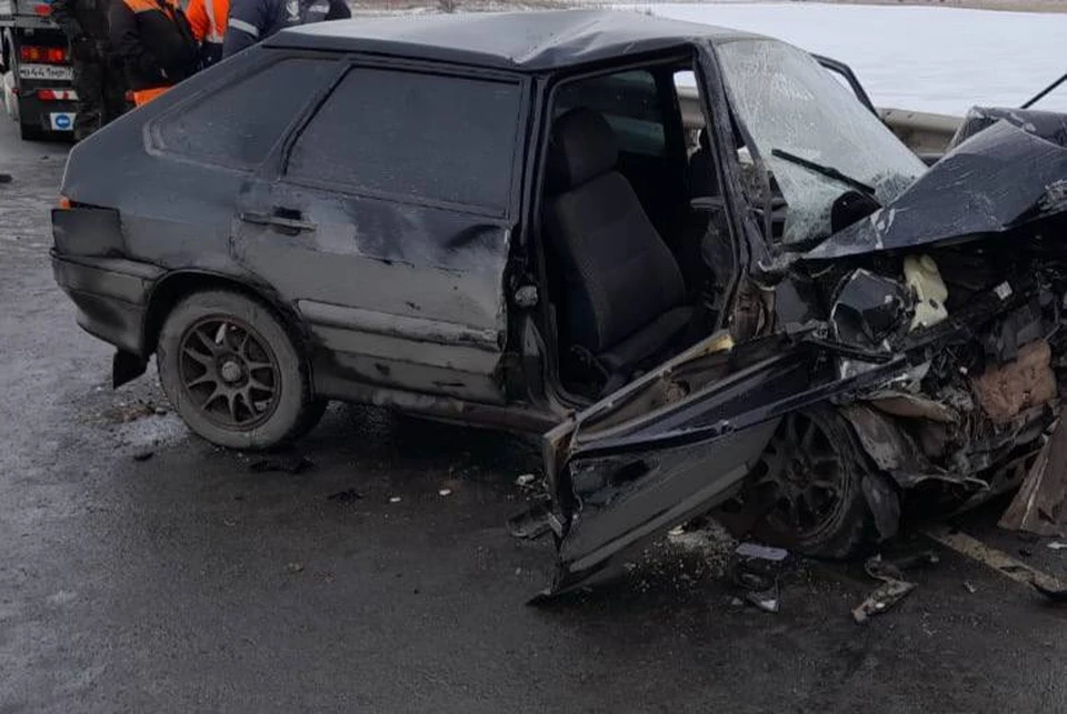 В результате ДТП погиб пассажир отечественной легковушки