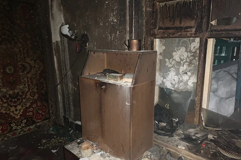 Мужчина и женщина сгорели в частном доме. Фото: СУ СКР по НСО.