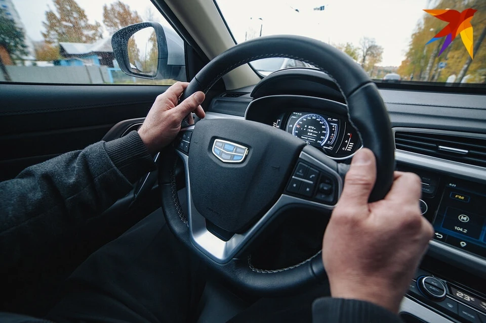 Со счета мужчины списали 6500 рублей