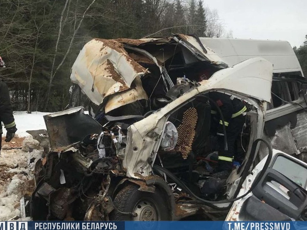 Под Минском 11 человек погибли в страшной аварии маршрутки и грузовика МАЗ  - KP.RU