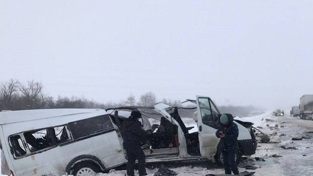 25 февраля в Бузулуке объявлен днем траура по погибшим в аварии с автобусом  - KP.RU