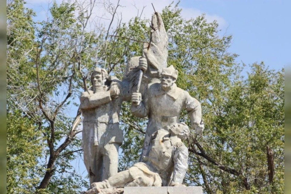 В Орске не обеспечивали сохранность братской могилы красноармейцев. Фото: ural56.ru