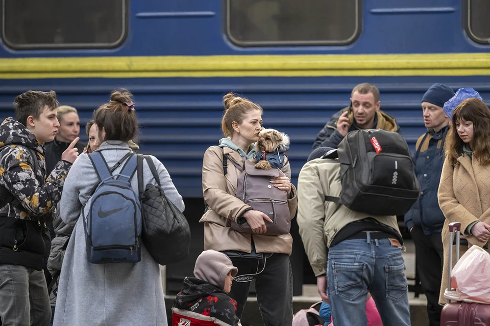 В Польше начали выставлять украинским беженцам счета за проживание