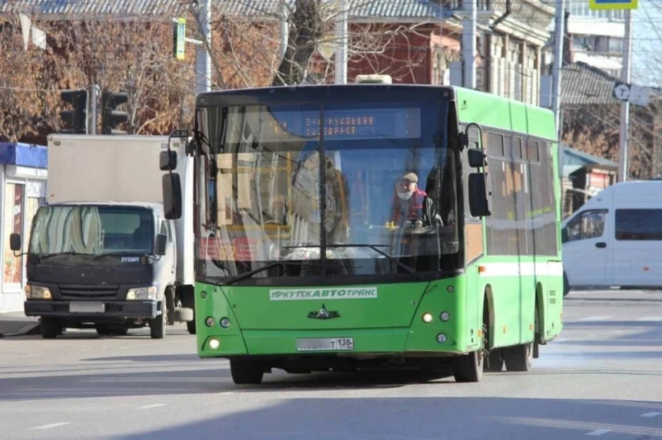 Движение транспорта на участке улицы Баррикад в Иркутске возобновили раньше срока