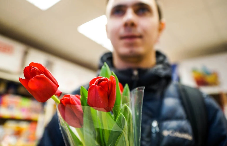 Тюльпаны из оренбургских теплиц отправляются в другие регионы страны.