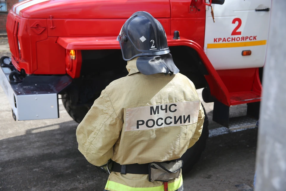 В Красноярском крае при пожаре в доме погибла женщина