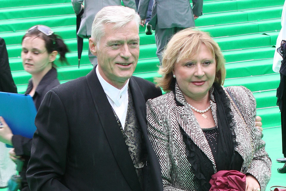 Актер Борис Щербаков с супругой Татьяной Бронзовой.
