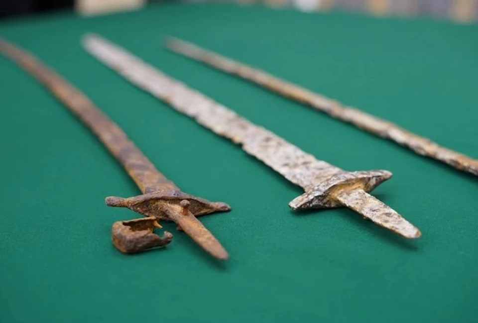 Так выглядят мечи, отправленные в США с Кубани. Фото: скриншот сайта https://foreignpolicy.com/