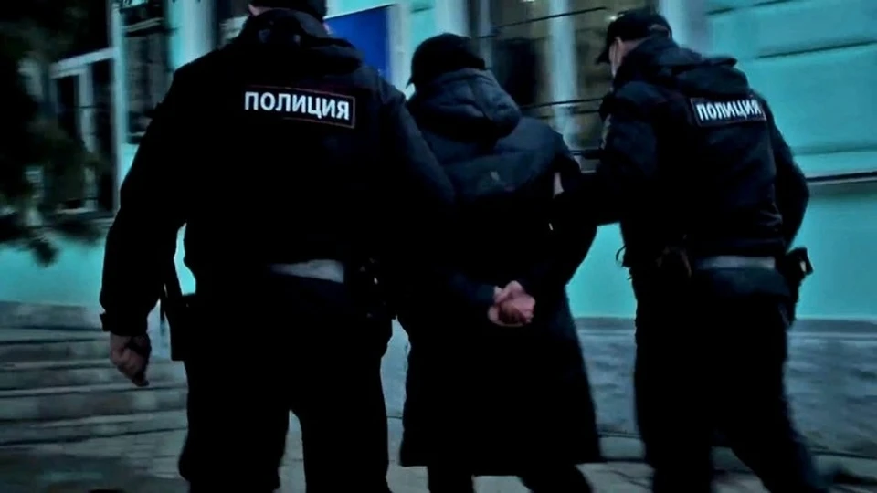 В отношении правонарушительницы составлен административный протокол по ст. 20.3.3 КоАП РФ. Фото: ВК Полиция Крыма