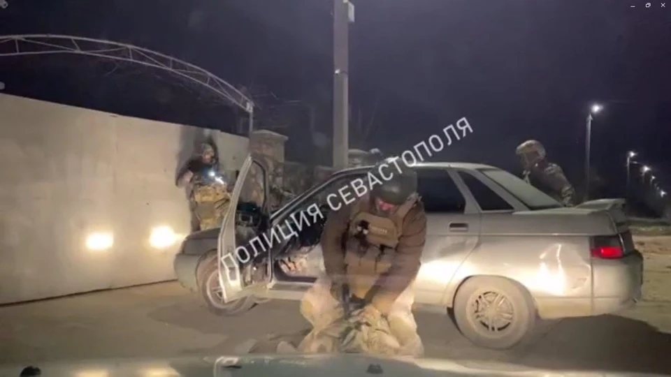 Задержали мужчин по горячим следам. Фото: пресс-служба полиции Севастополя