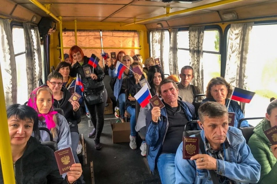 Сотни тысяч жителей Донбасса после вступления в гражданство России продолжают оставаться украинскими гражданами. Фото: ОД «ДР»