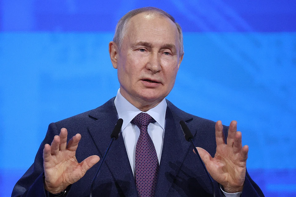На 13 марта рост цен составляет 7,6%, но должен снизиться к концу месяца, уточнил президент. Фото: Сергей Бобылев/ТАСС