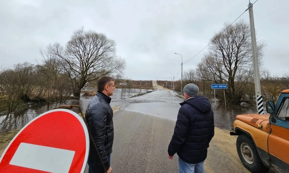 В Воловсом районе Тульской области снова затопило низководный мост