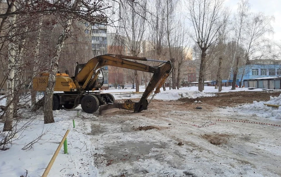 Барнаульский водоканал продолжает устранять нештатную ситуацию на водопроводной сети
