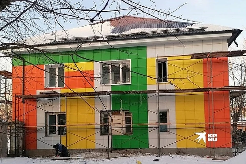 Фасад больницы переоборудовали в начале 2023 года. Фото: читатель "КП-Екатеринбург"